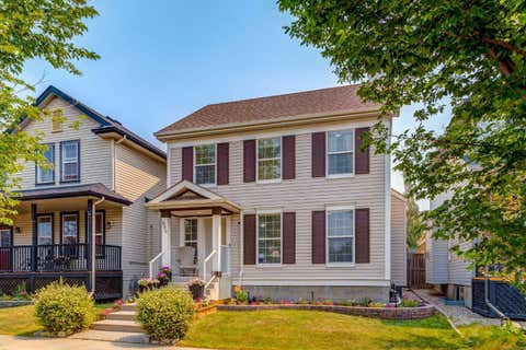 Photo of 880 Prestwick Circle SE, Calgary, AB T2Z 4E4 (MLS # A2338827)