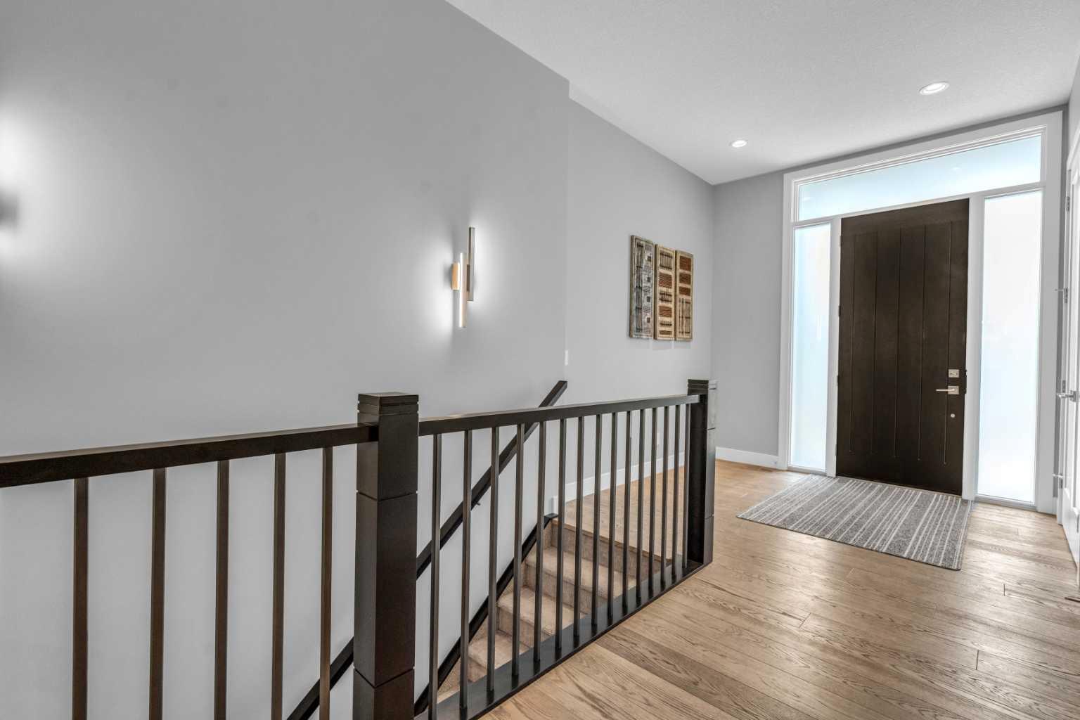 164 Cranbrook Drive SE