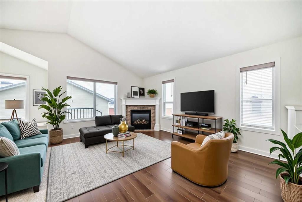 226 Saddlebrook Circle NE