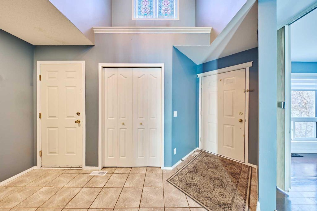 Photo of 65 Somerglen Park SW, Calgary, AB T2Y 3M5 (MLS # A2354387)