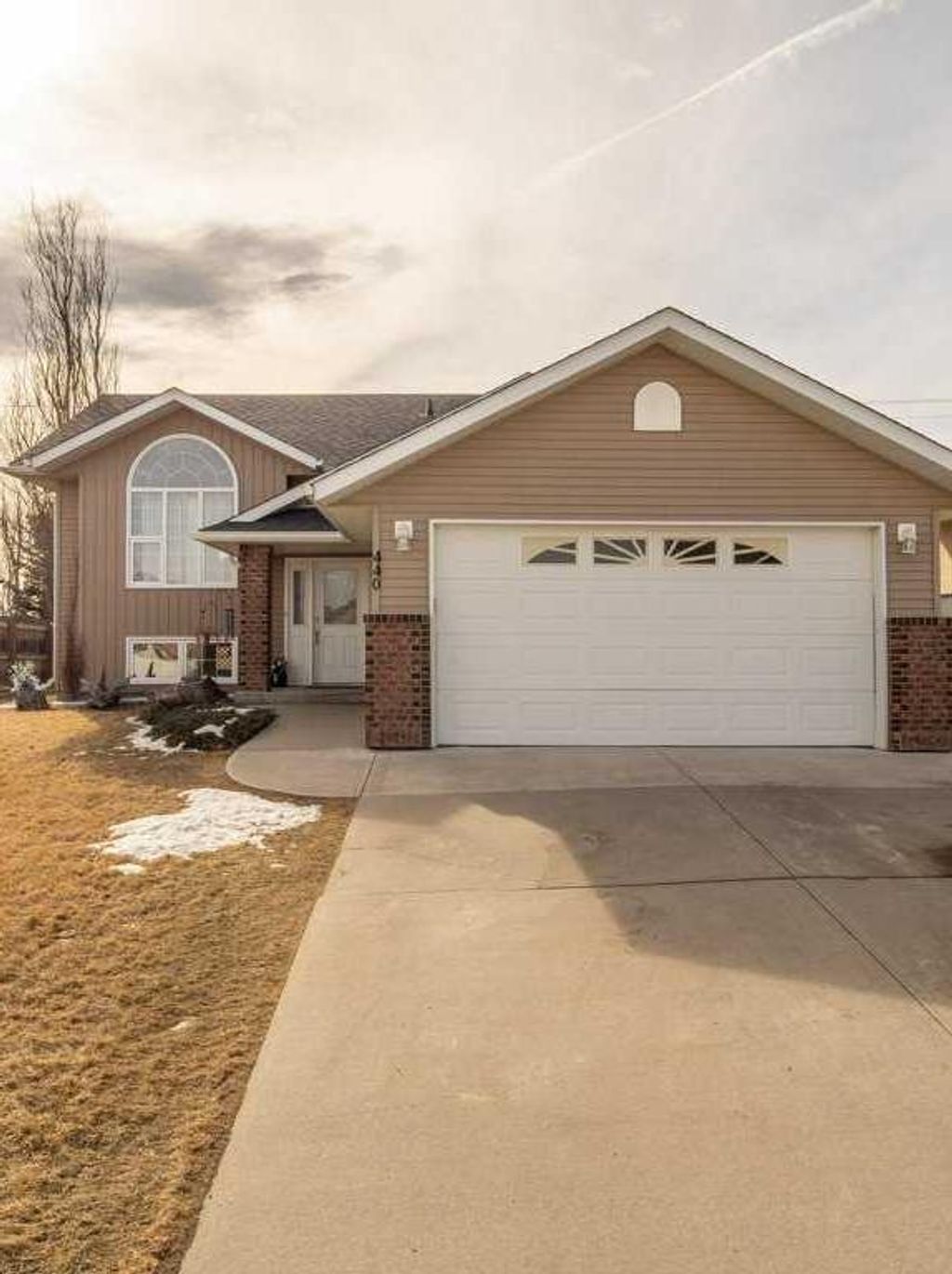 Photo of 440 Pineridge Crescent, Pincher Creek, AB T0K 1W0 (MLS # A2291122)