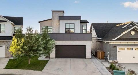Photo of 1039 Caledonia Place W, Lethbridge, AB T1J 5W1 (MLS # A2326871)