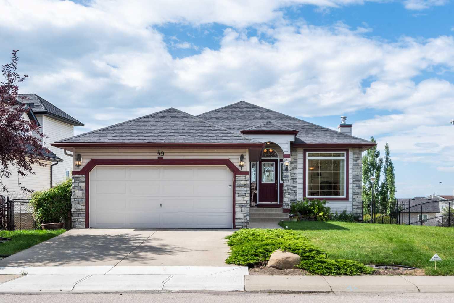 49 Arbour Crest Heights NW