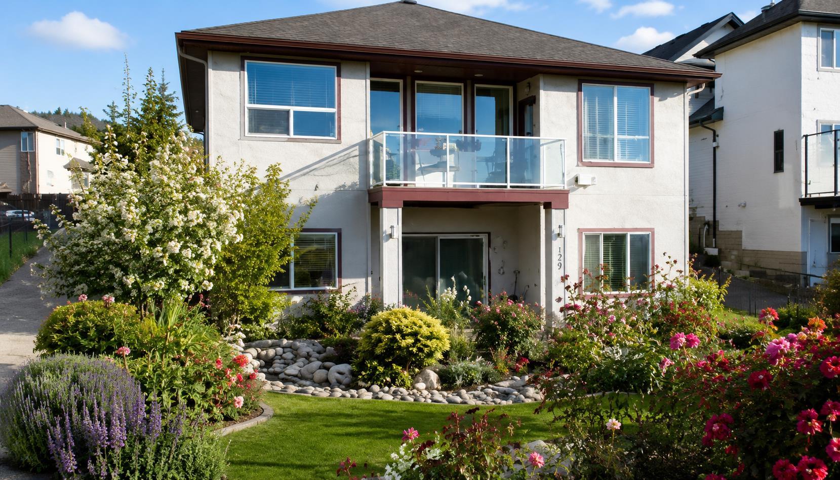 49 Arbour Crest Heights NW
