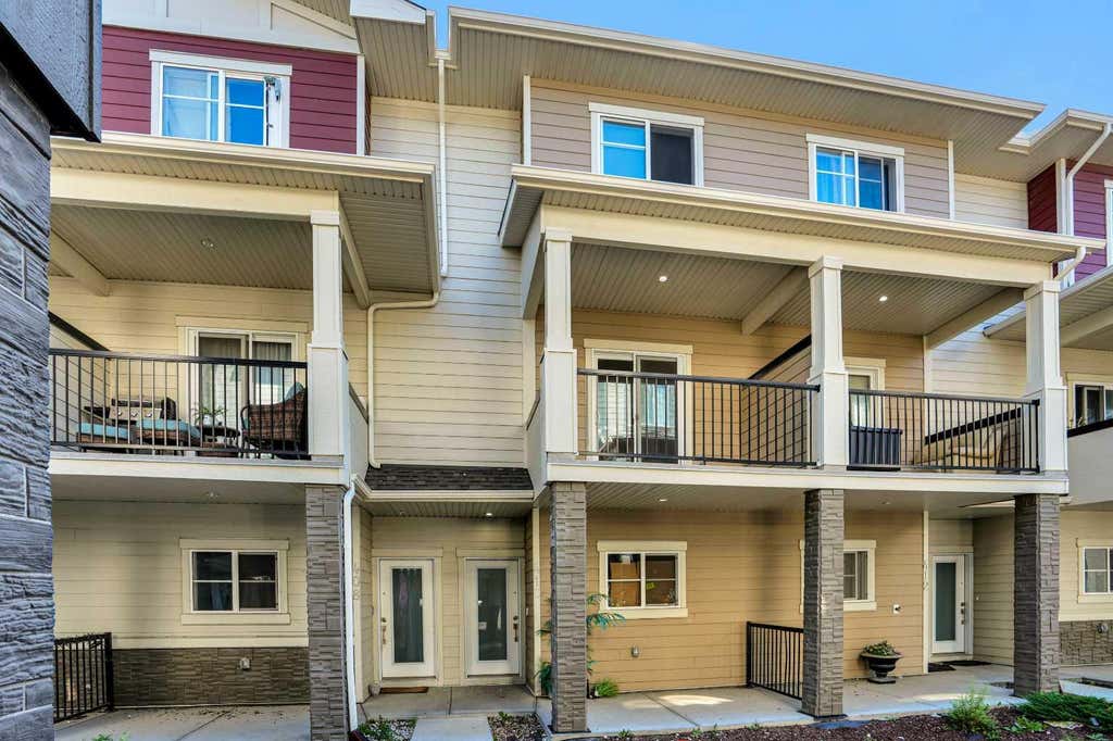 Photo of 95 Skyview Close NE #410, Calgary, AB T3N 1X2 (MLS # A2335749)