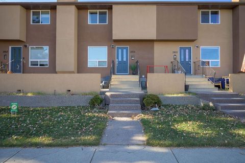 Photo of 2805 16 Street SW, Calgary, AB T2T 5S6 (MLS # A2269693)