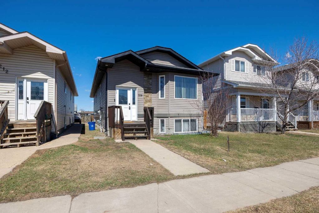 Photo of 216 Rainbow Creek Drive, Fort McMurray, AB T9K 0C3 (MLS # A2311123)