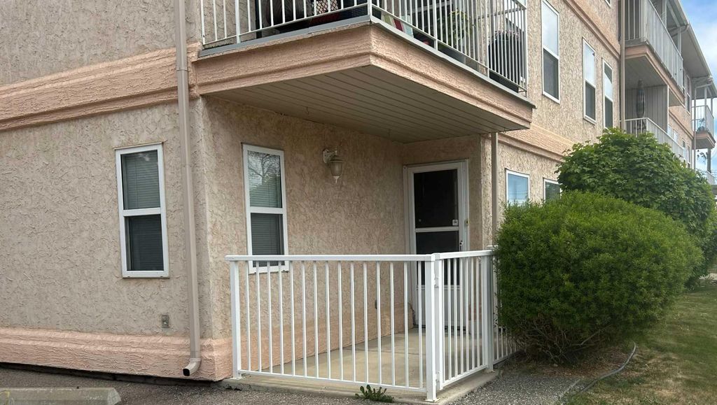 Photo of 5026 49 Street #102, Olds, AB T4H 1V7 (MLS # A2315677)