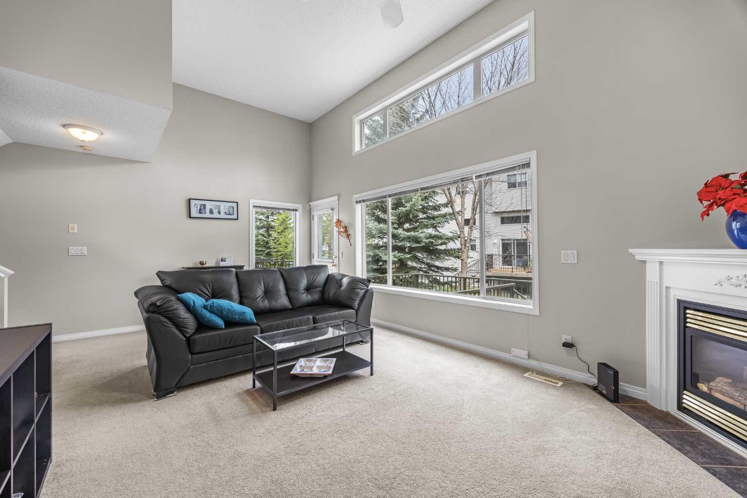 33 Country Hills Cove NW