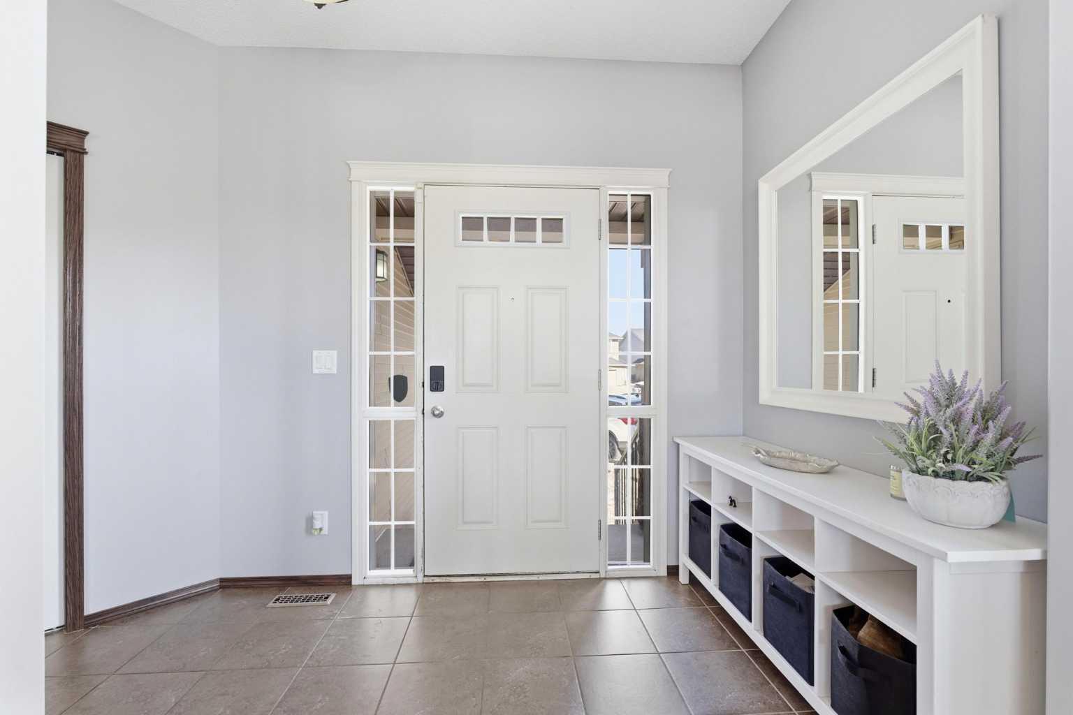 47 Drake Landing Crescent