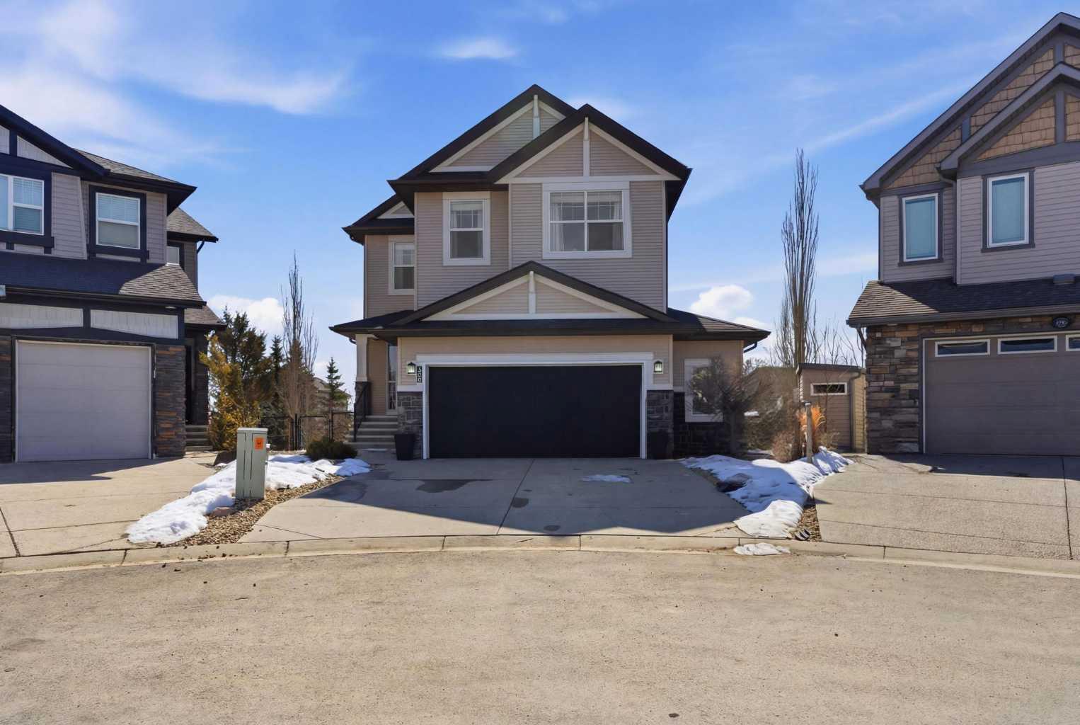 47 Drake Landing Crescent