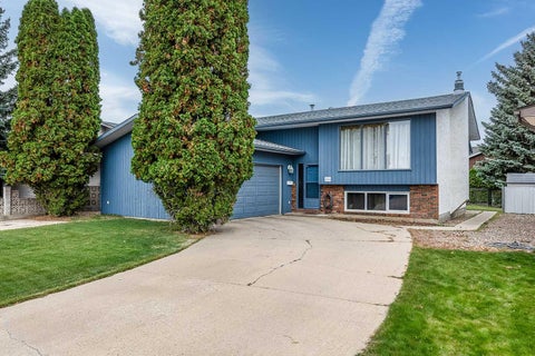 Photo of 1214 24 Street SE, Medicine Hat, AB T1B 1V9 (MLS # A2355197)