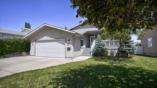 78 Athabasca Crescent