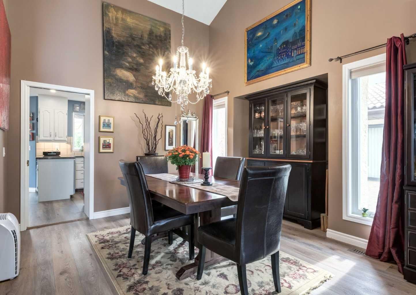 492 Silvergrove Gardens NW