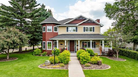 Photo of 4552 Waskasoo Crescent, Red Deer, AB T4N 2M2 (MLS # A2327809)