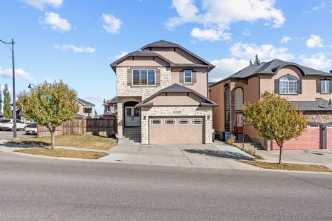 1269 Sherwood Boulevard NW Calgary AB T3R 0C7