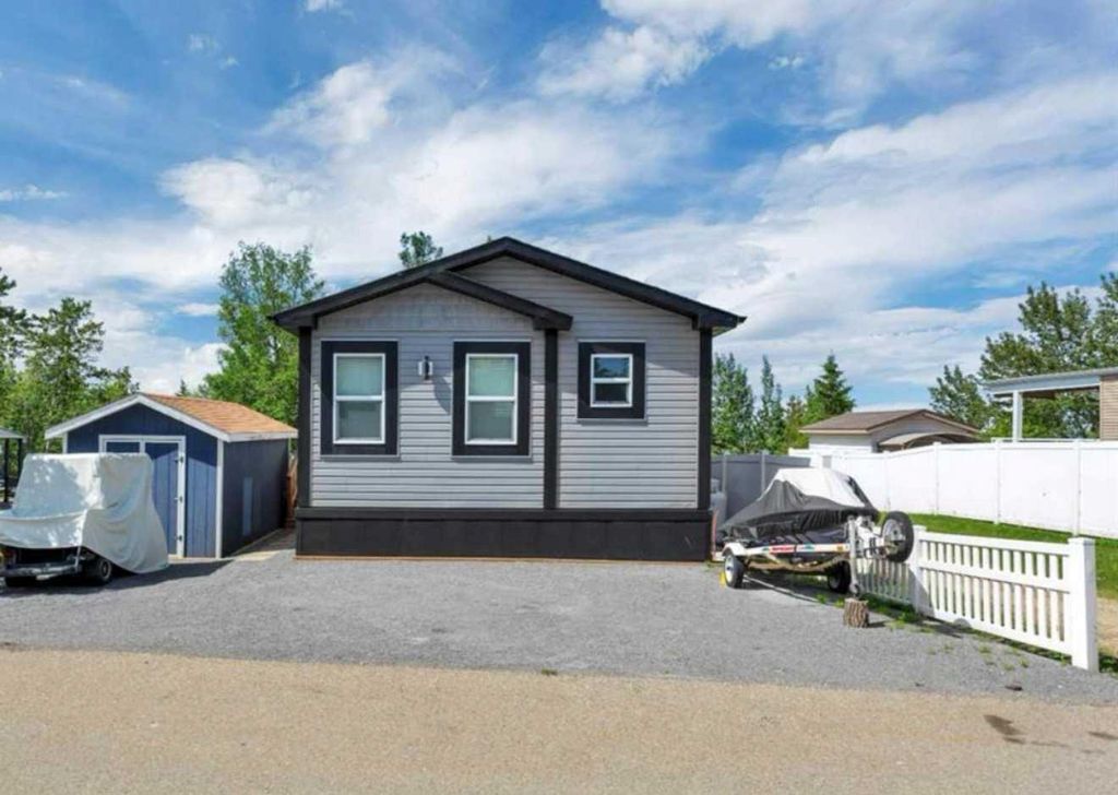 Photo of 41310 Range Road 282 #19, Rural Lacombe County, AB T4L 2N3 (MLS # A2305114)