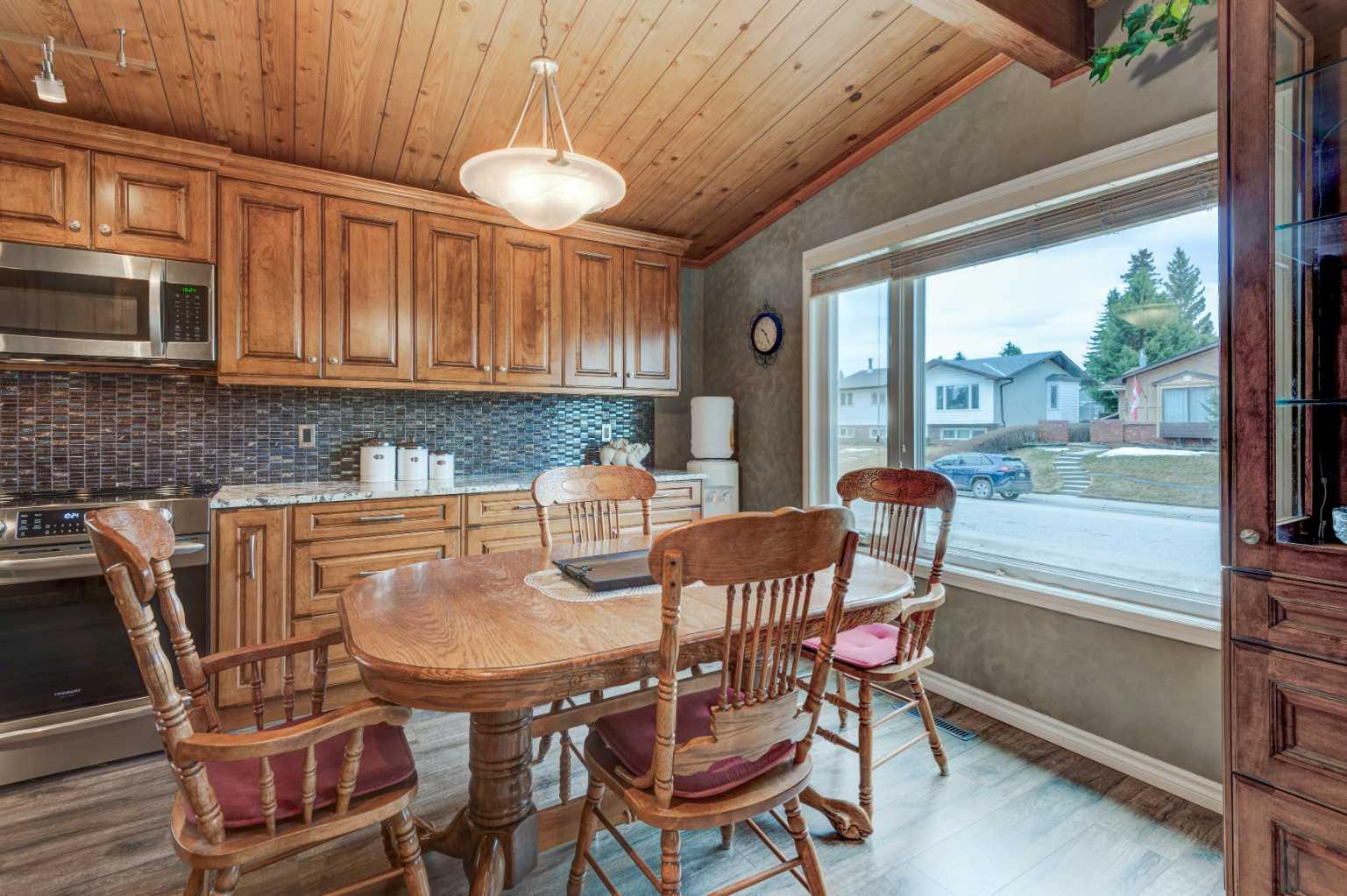 1032 Cantabrian Drive SW