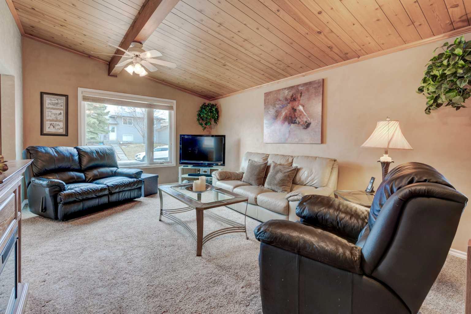 1032 Cantabrian Drive SW