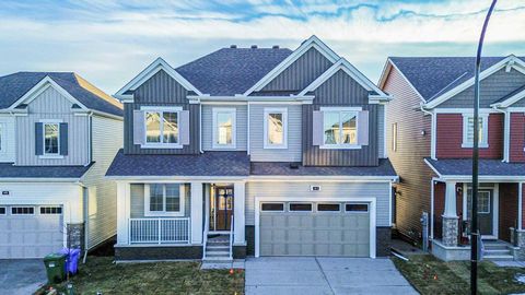 41 Cityside View NE Calgary AB T3N 2N3