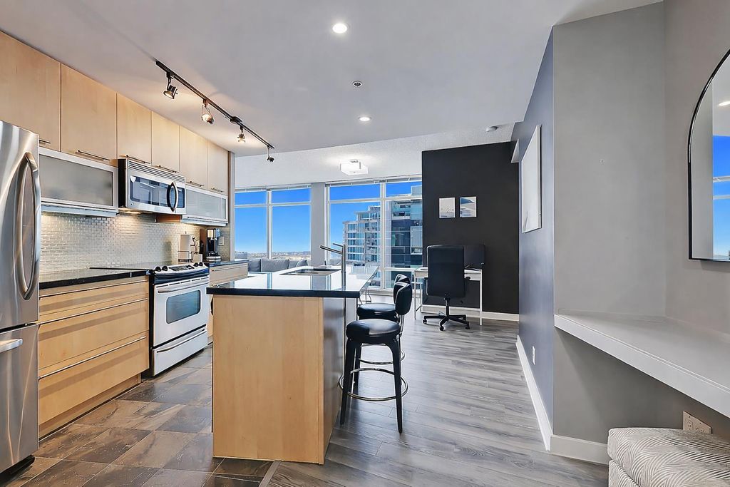 Photo of 215 13 Avenue SW #1406, Calgary, AB T2R 0V6 (MLS # A2288896)