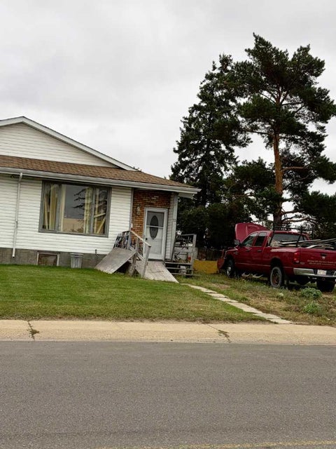 Photo of 73 Northey Avenue, Red Deer, AB T4P 2A3 (MLS # A2344771)
