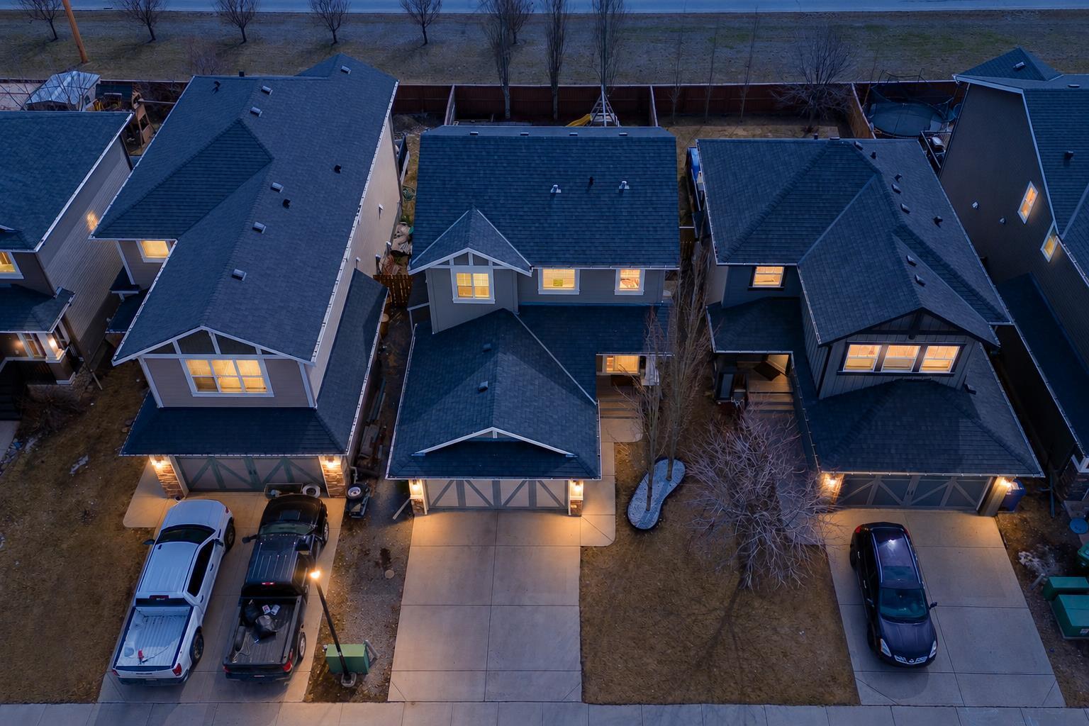 462 Williamstown Green NW