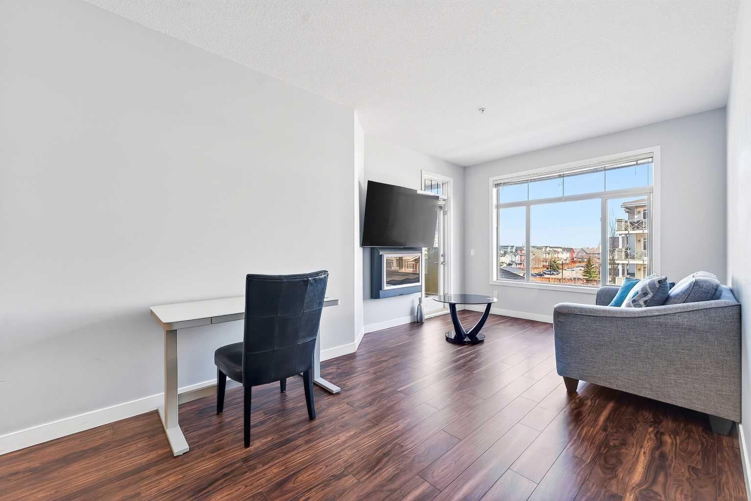 16 Auburn Bay Link SE 301