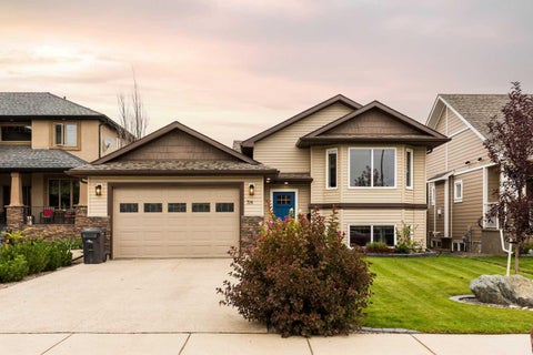 Photo of 714 Northridge Avenue, Picture Butte, AB T0K 1V0 (MLS # A2346140)