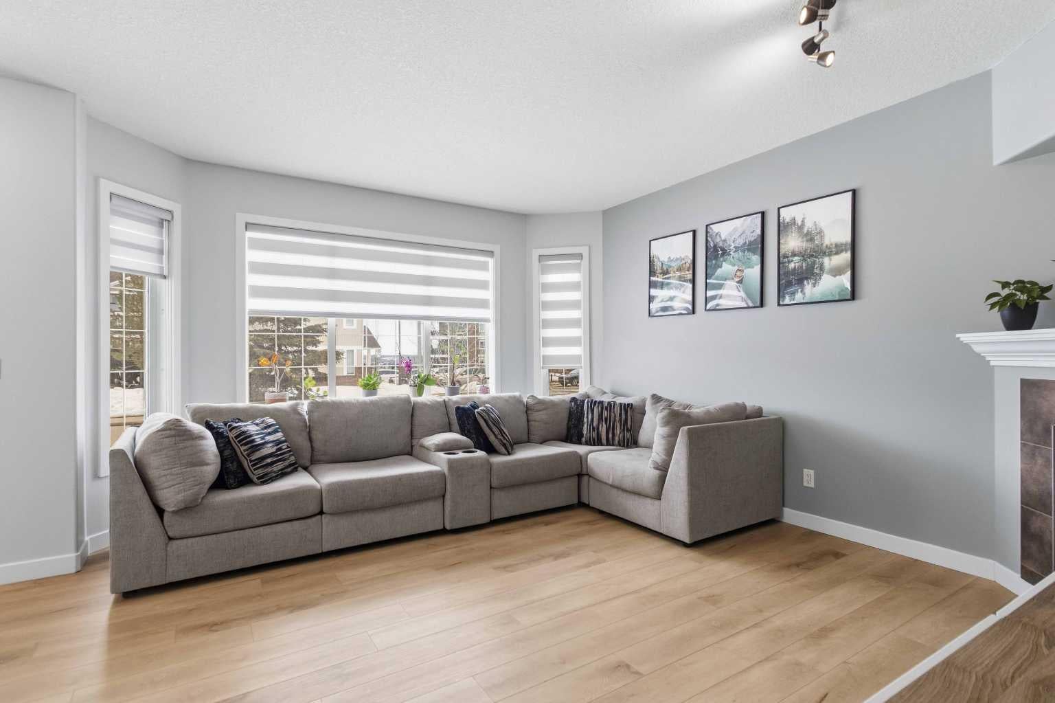 253 Grosbeak Way