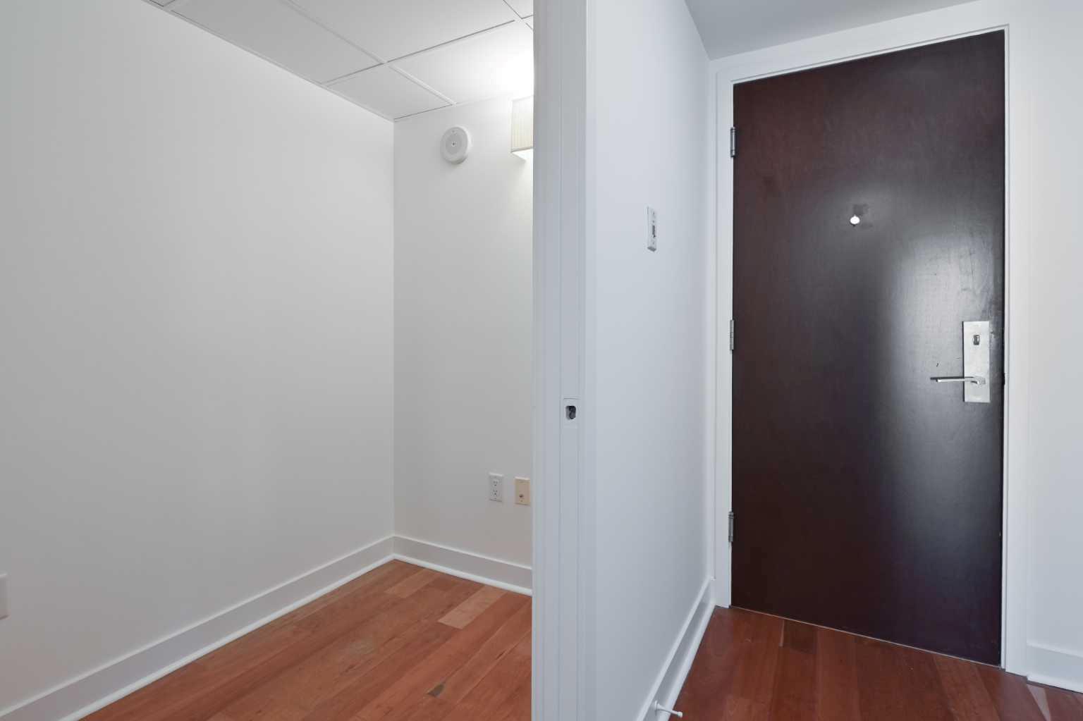 1118 12 Avenue SW 2404