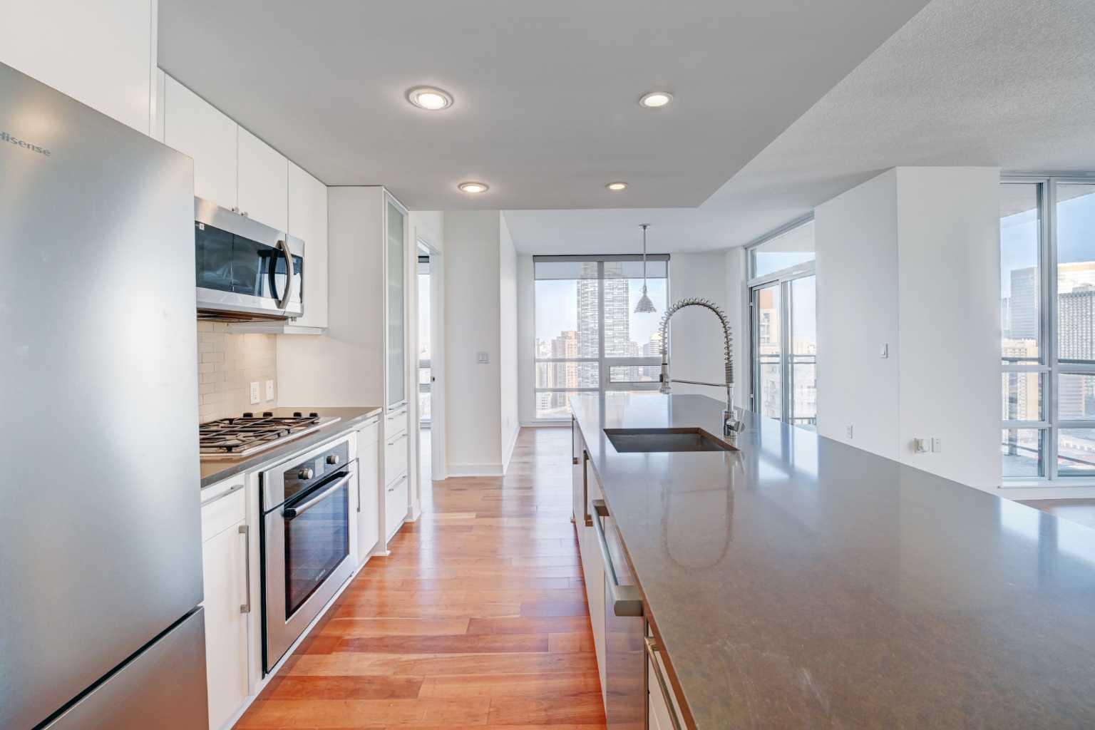 1118 12 Avenue SW 2404