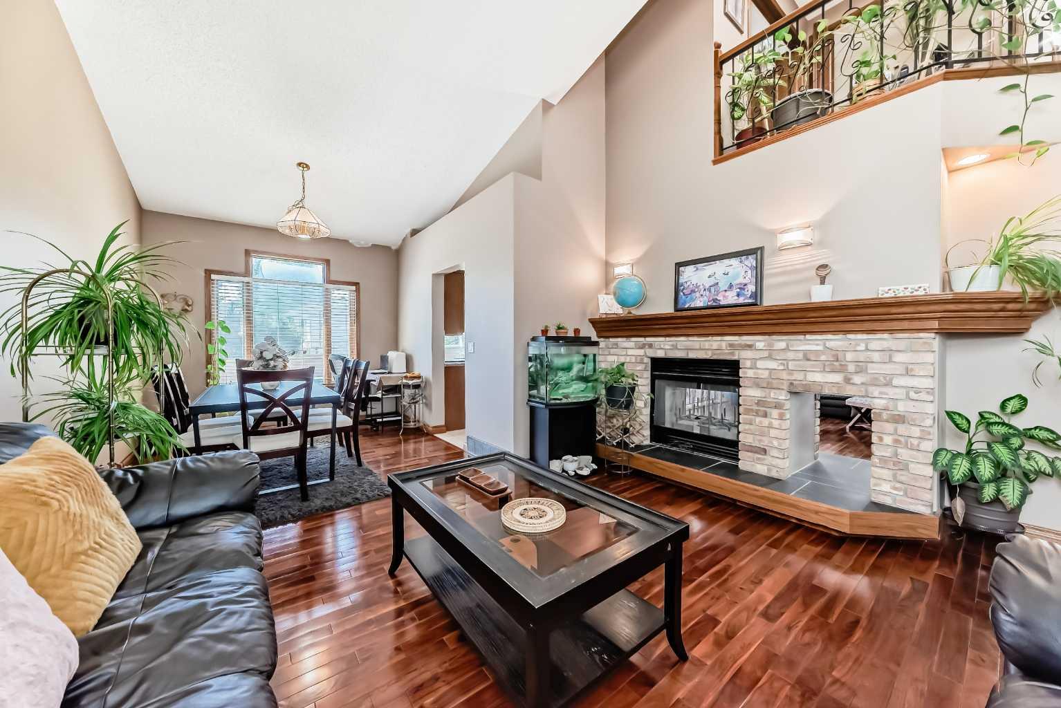 165 Shawinigan Drive SW