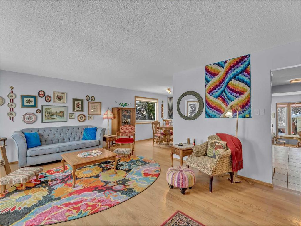 Photo of 1810 21 Avenue SE, Medicine Hat, AB T1A 3Y3 (MLS # A2292379)