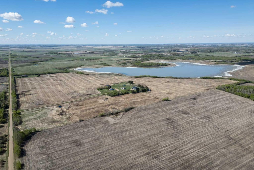 Photo of 49274 Range Road 225, Rural Leduc County, AB T0B 3M3 (MLS # A2327257)