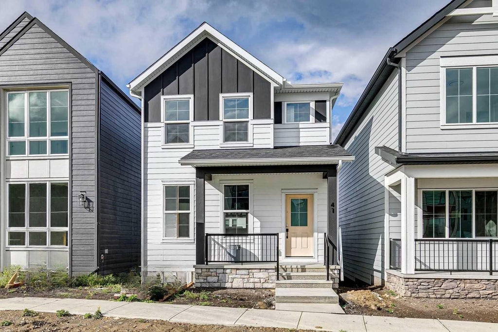 Photo of 41 Bluerock Hill SW, Calgary, AB T2Y 0V7 (MLS # A2347121)