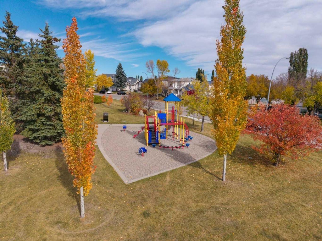 Photo of 172 Harvest Gold Heights NE, Calgary, AB T3K 4H2 (MLS # A2351176)