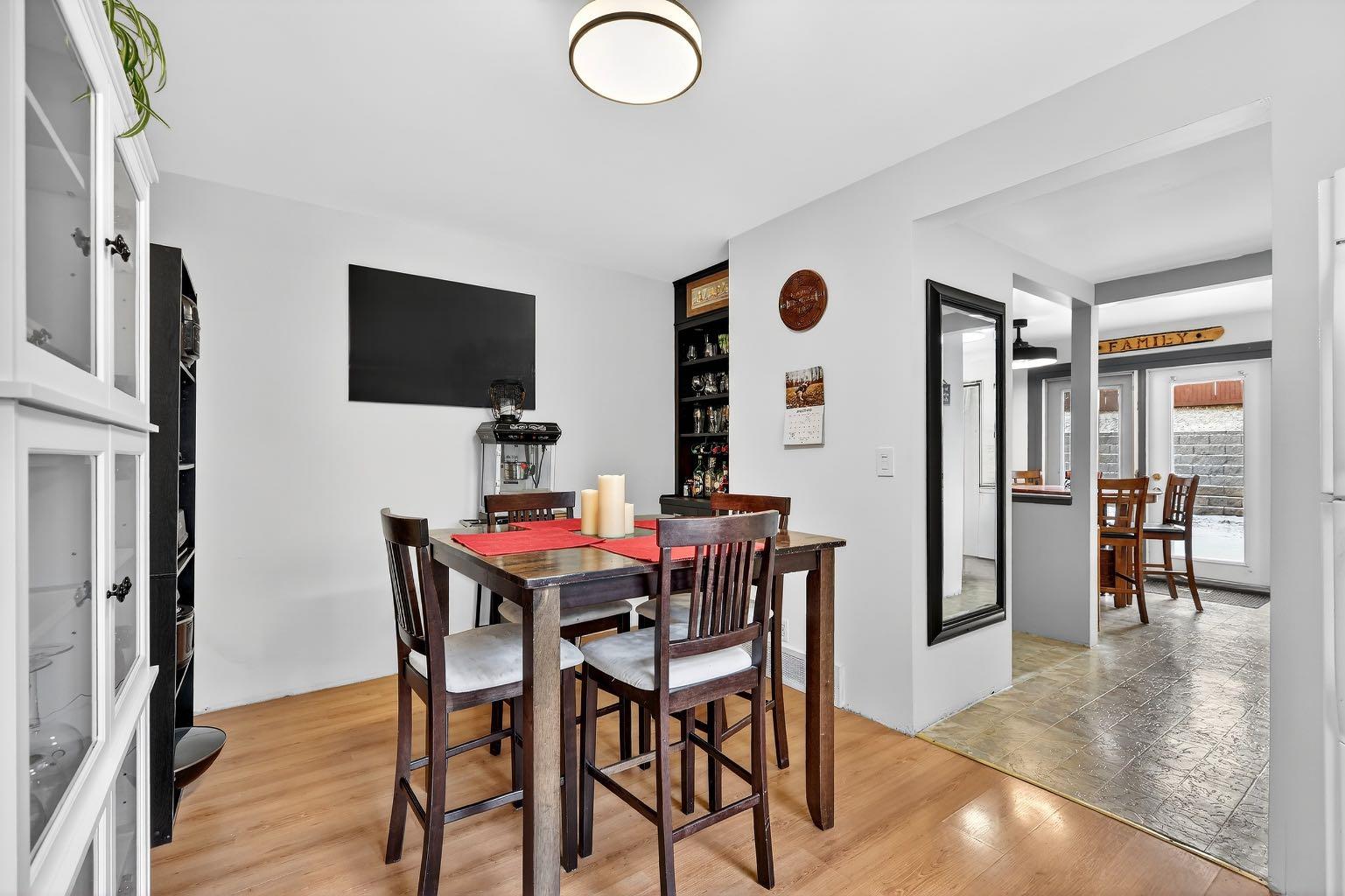 941 Ranchview Crescent NW