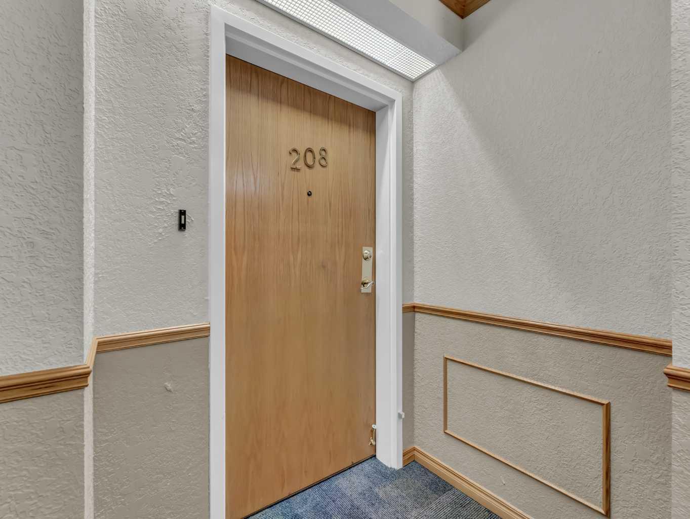 1182 Southview Drive SE 208