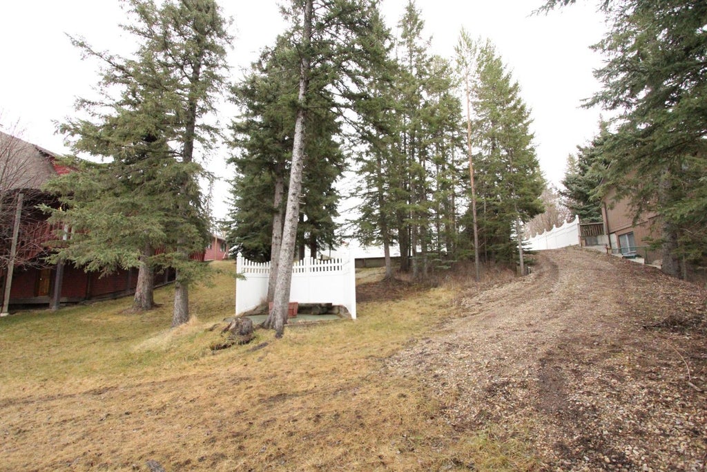 Photo of 5408 60 Street, Rocky Mountain House, AB T4T 1K8 (MLS # A2348922)