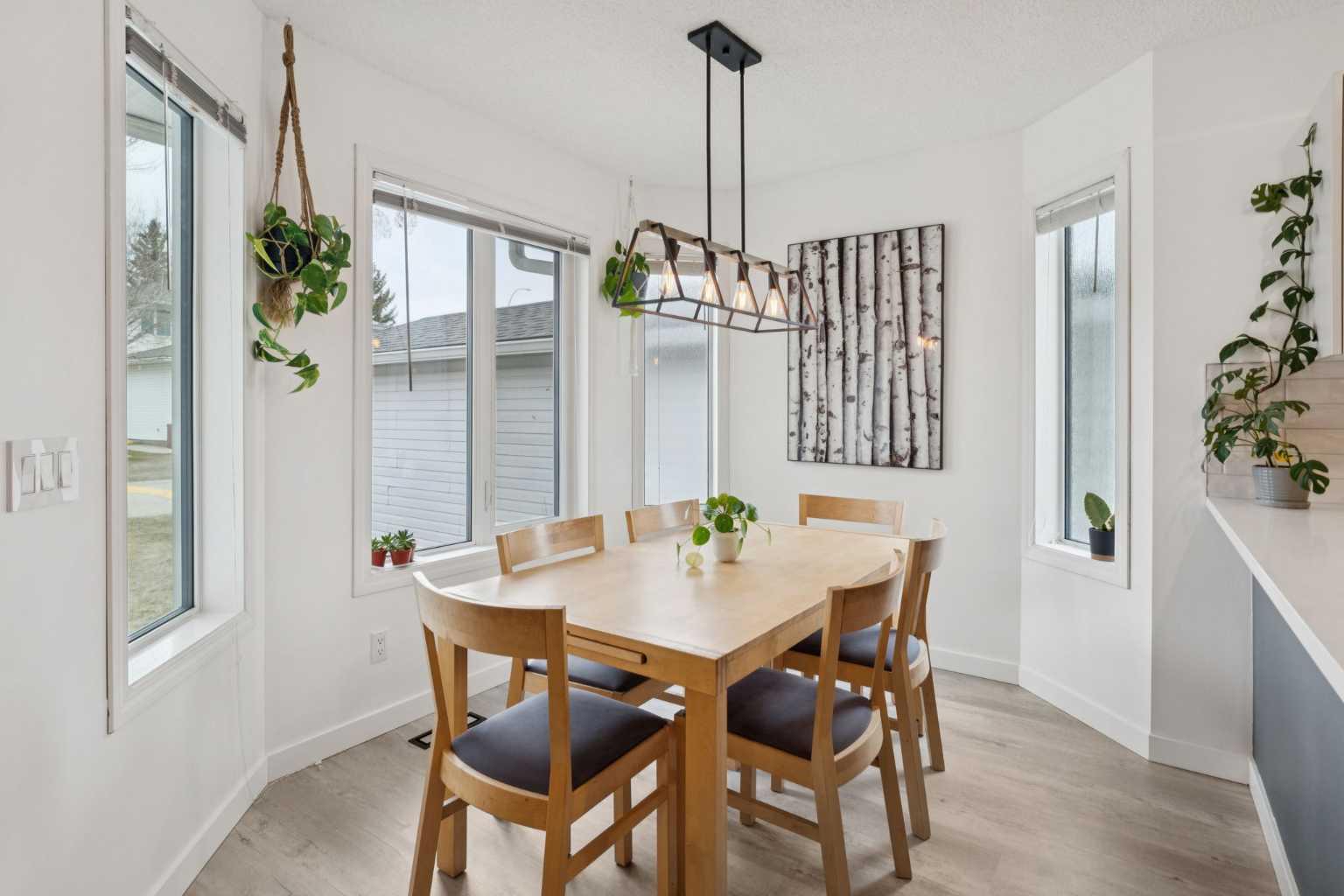 92 Scenic Gardens NW