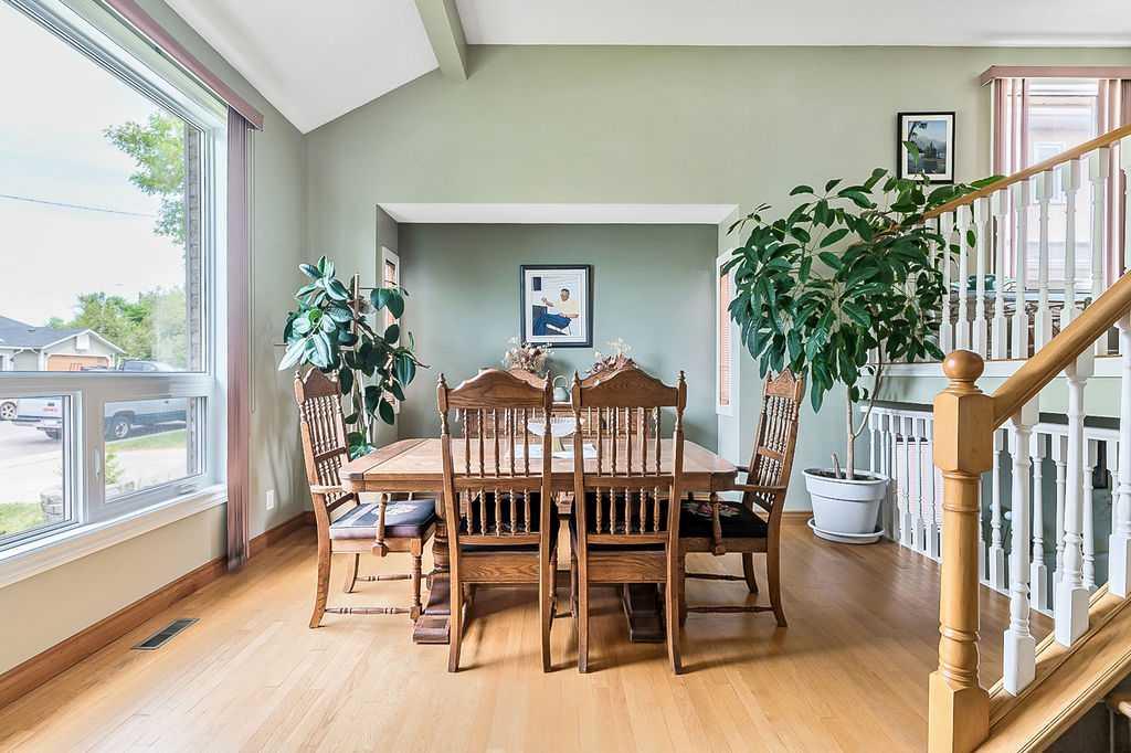 141 Shawfield Way SW