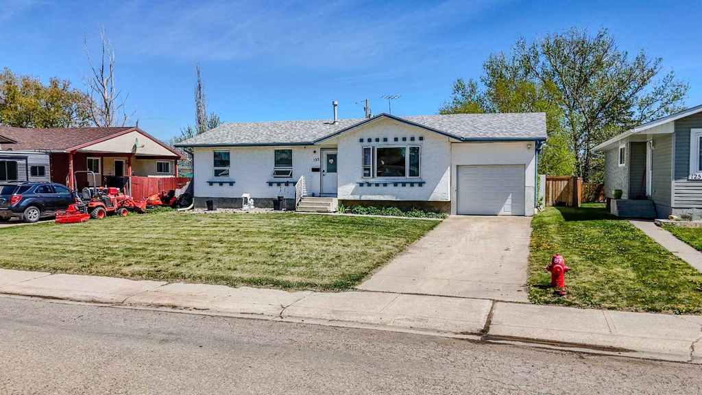 Photo of 135 N 250 W, Raymond, AB T0K 2S0 (MLS # A2310670)