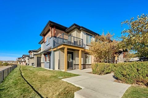 2781 Chinook Winds Drive SW 7101 Airdrie AB T4B 3S5