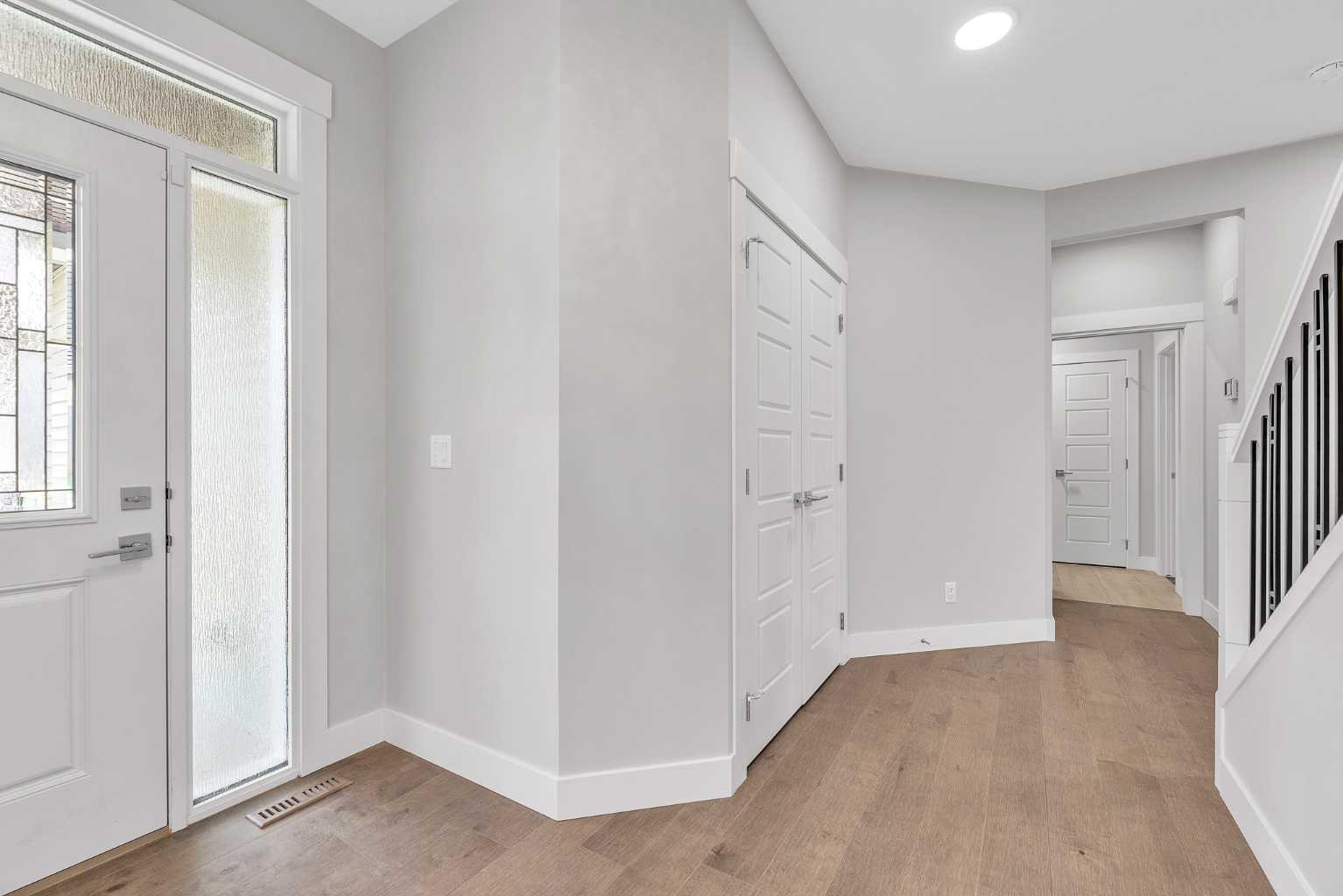 311 Lucas Way NW