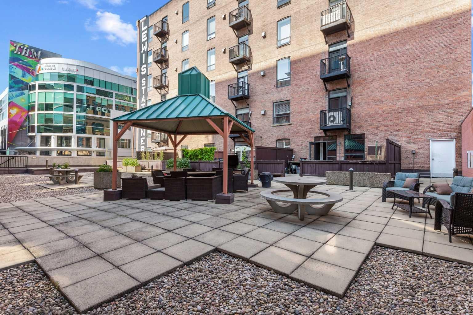 240 11 Avenue SW 103