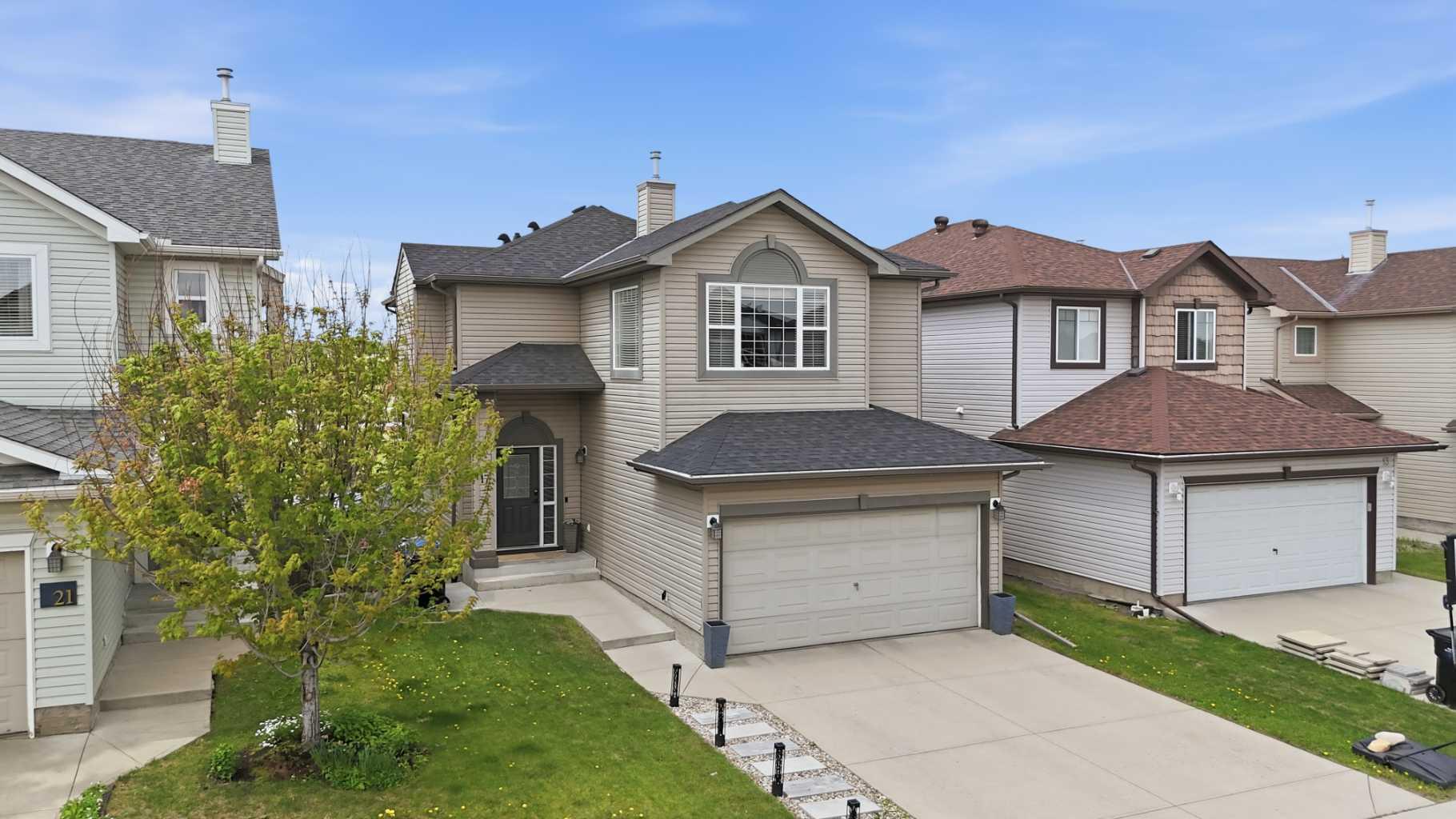 17 Bridlecrest Court SW