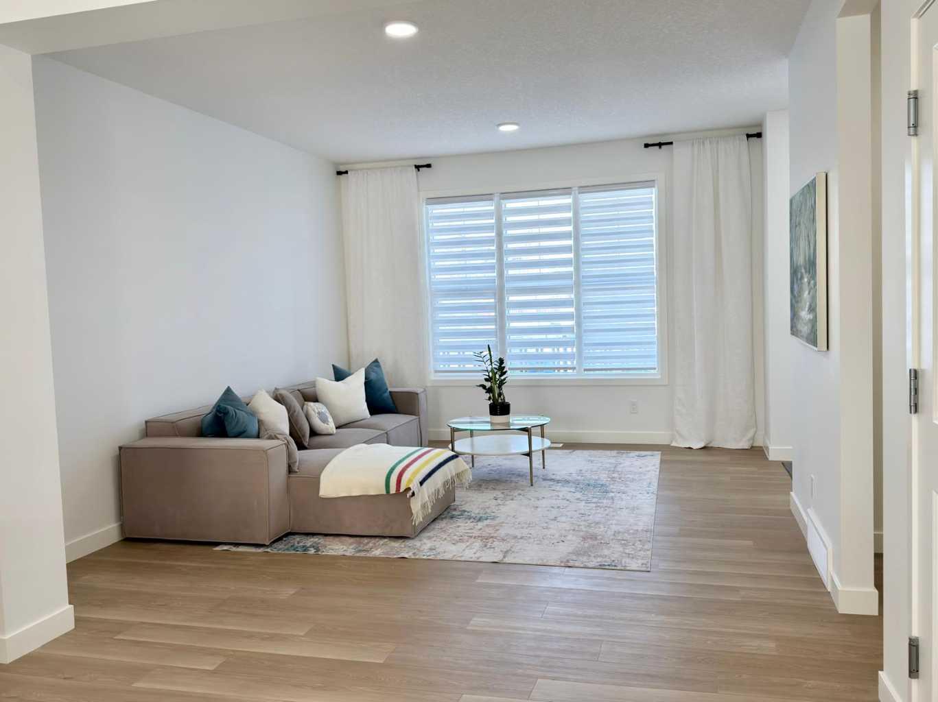 83 Legacy Passage SE