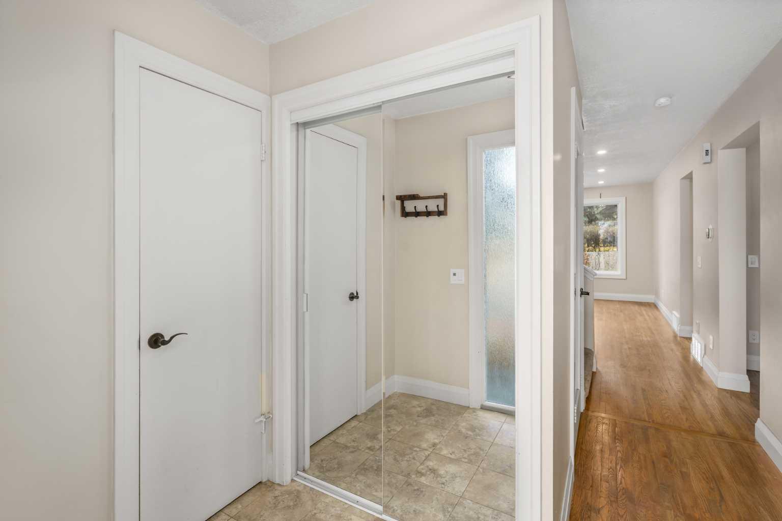 2815 Palliser Drive SW 14