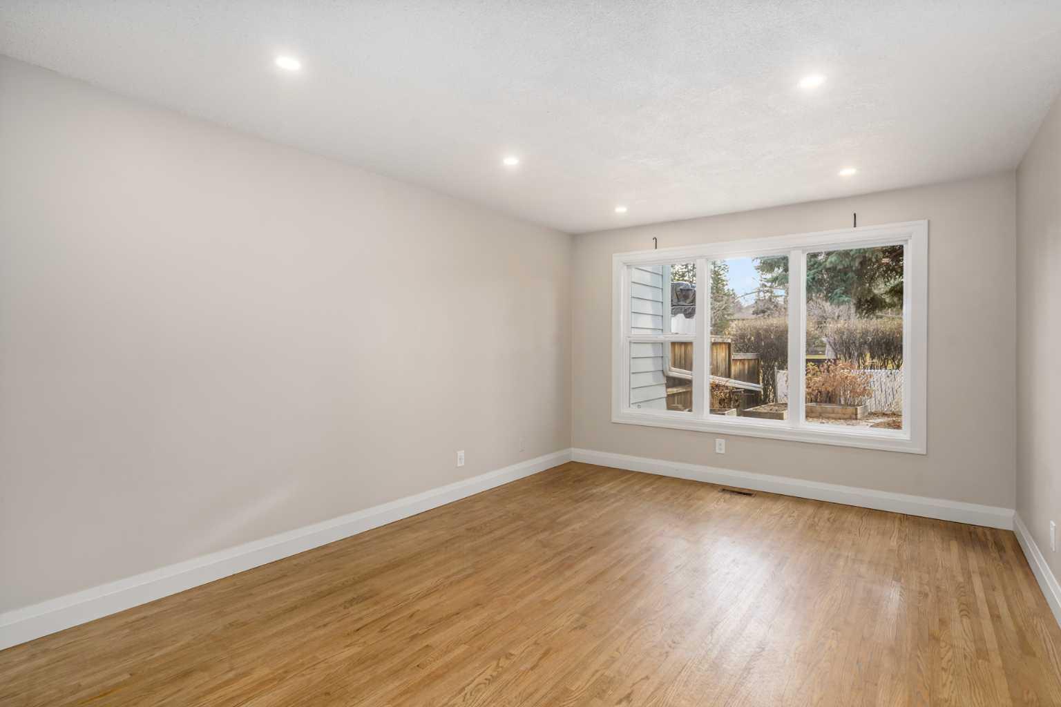 2815 Palliser Drive SW 14